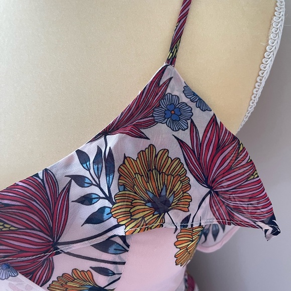 Light pink floral maxi dress Lulu’s size S - Picture 7 of 9